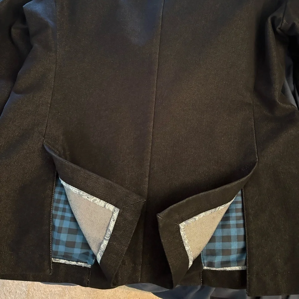 Stylish Classic Hugo Boss Charcoal  Casual Black Blazer for Men Traditional fit